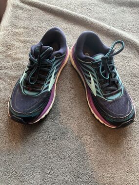 Brooks Glycerin 15 Women’s Running Shoe Size 7.5
